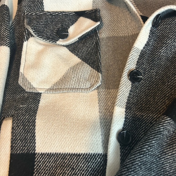 Plaid Button-Up Jacket - Picture 2 of 3